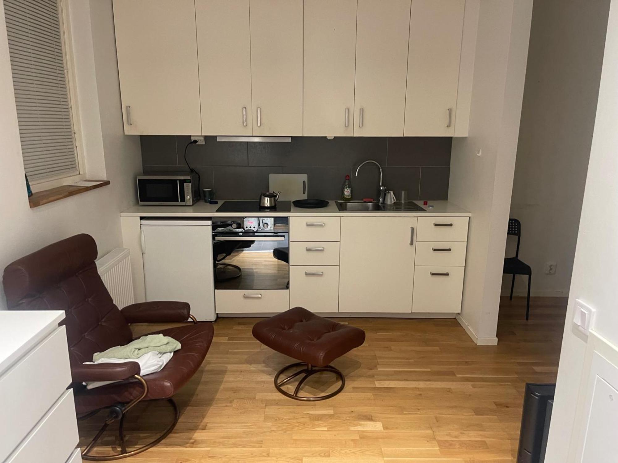 Apartment Cozy In Hasselby *